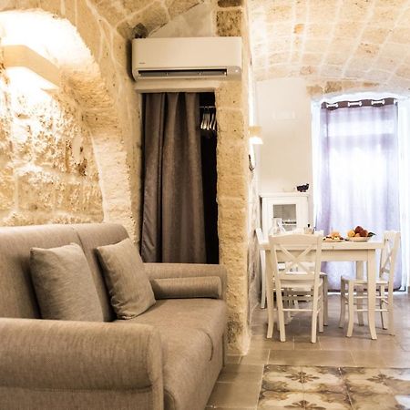 Dimore Del Borgo Antico - Il Sottano โมโนโปลี ภายนอก รูปภาพ