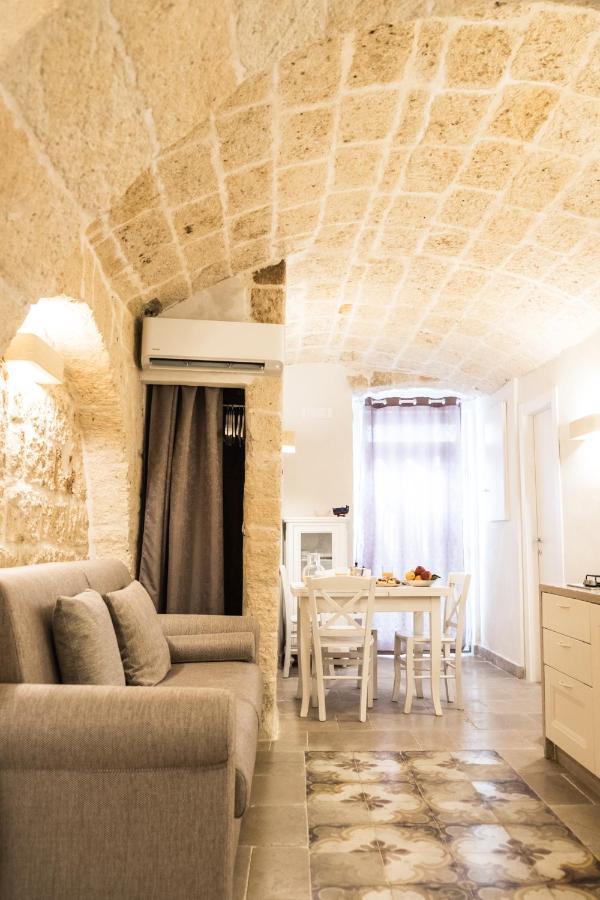 Dimore Del Borgo Antico - Il Sottano โมโนโปลี ภายนอก รูปภาพ